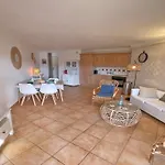 شقة Les Pins Bleus A8