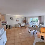 Apartment Les Pins Bleus A8 *