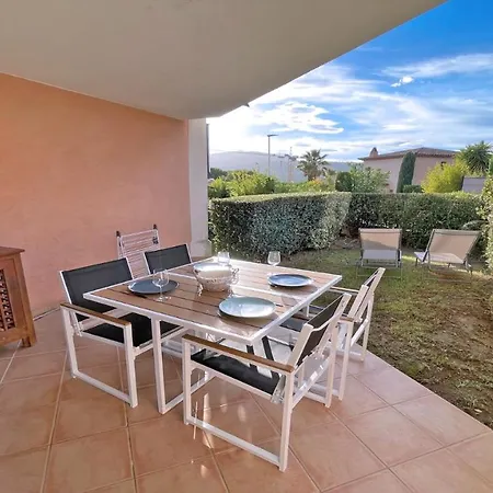 Les Pins Bleus A8 * Sainte-Maxime