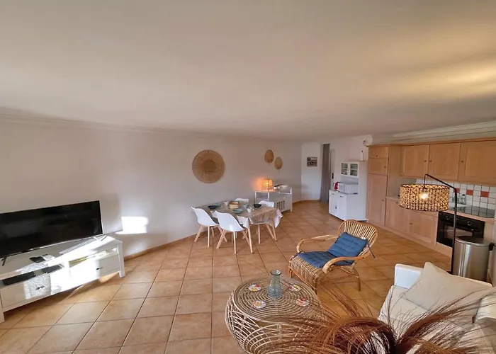 Apartman Les Pins Bleus A8