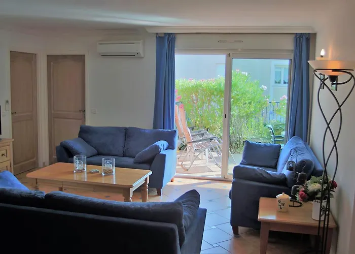 Les Pins Bleus A8 Sainte-Maxime