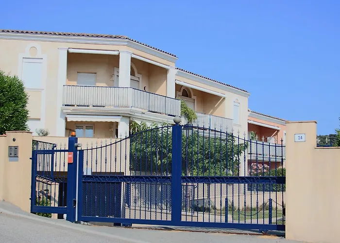 아파트 Les Pins Bleus A8